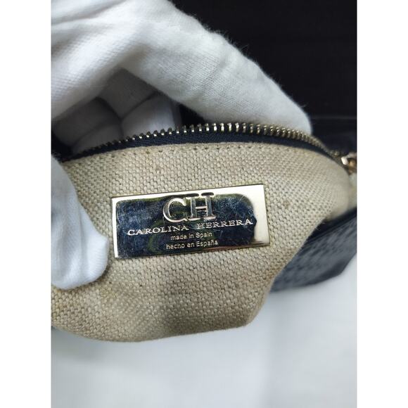 Carolina Herrera Black Leather Pushlock Chain Strap Crossbody Shoulder Bag - Picture 11 of 16